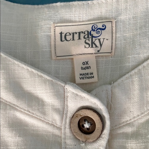 Terra & Sky NWT - Picture 2 of 3